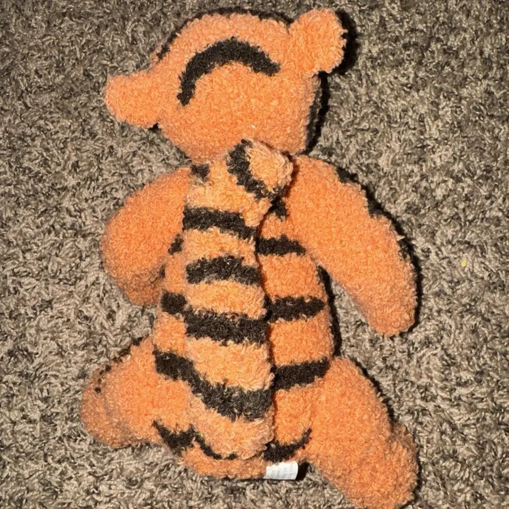 Disney Winnie Pooh Talking TIGGER Fuzzy Jointed Plush 11